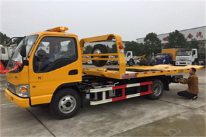 康定哪里有拖车服务